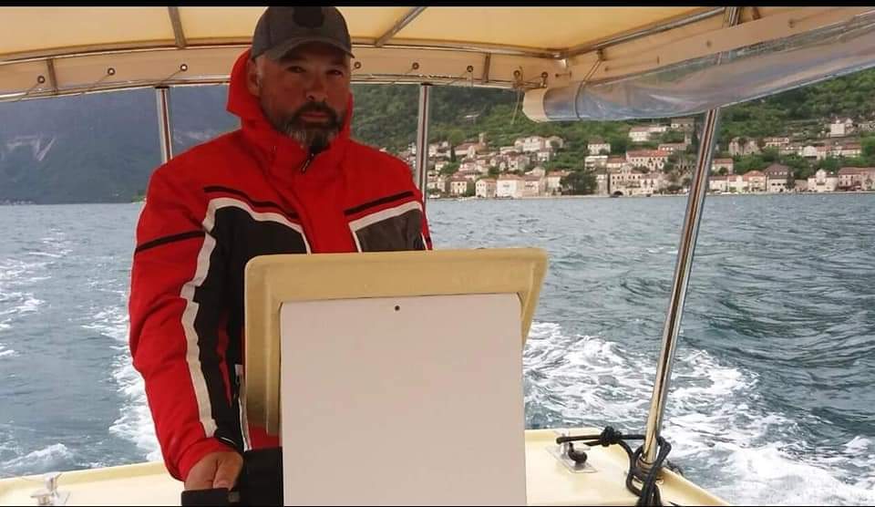 Donatorske kutije Fondacije na brodićima Taxi Boat Nađa – Perast